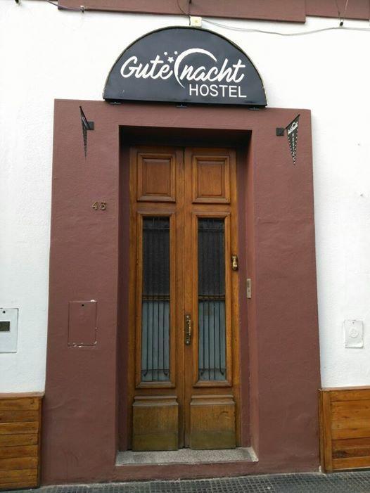 Gute Nacht Hostel Ла Риоха Екстериор снимка